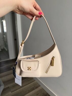 Off White Jitney Hobo Bag NWT & Dust Bag